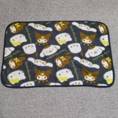 美品　サンリオ フリースブランケットのサムネイル