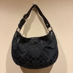極美品✨ COACH ワンショル バッグ シグネチャー 黒 ハーフムーン y2k