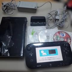 ④任天堂 Wii U 本体 ブラック　ゲーム付きのサムネイル