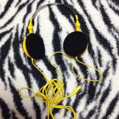 AKG ヘッドホンのサムネイル