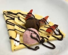 食品サンプル　フードサンプル　バナナとアイスのクレープのサムネイル