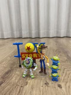トイストーリー　ガチャガチャのサムネイル