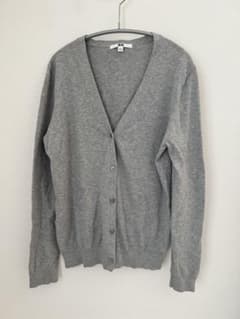 【美品】ユニクロ　Vネック カーディガン グレー　Lサイズのサムネイル