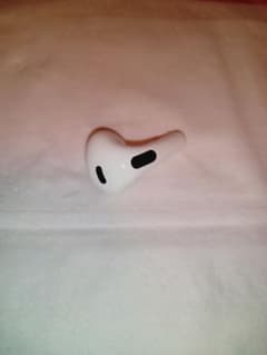 AirPods 第三世代 R片耳 右耳のみ イヤホン A2565　ジャンクのサムネイル