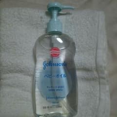 Johnson ベビーオイルのサムネイル