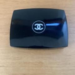 CHANEL オンブル エサンシエル 69 ブラックスターのサムネイル