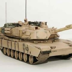 残り一台 ラジコン 戦車のサムネイル