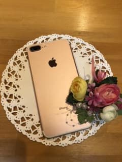 iPhone 7 Plus Rose Gold 128 GB SIMフリーのサムネイル
