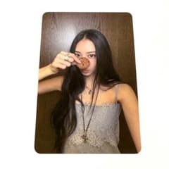 MEOVV BITE NOW ショーケース トレカ ガウォンのサムネイル