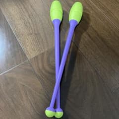 Chacott 新体操用スティック 紫と緑