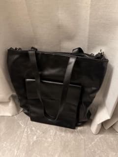 ZARA レザー風トートバッグのサムネイル