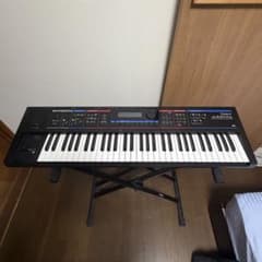 Roland JUNO-Di シンセサイザー / YAMAHAのフッドペダル付のサムネイル