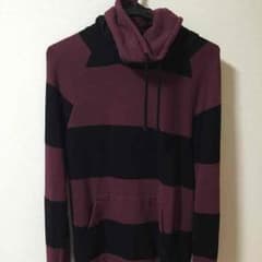 H&M タートルトレーナーのサムネイル