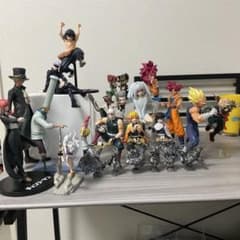 値下げ中 フィギュアp【24体まとめ売り】大量セット ※ジャンク・パーツ欠品ありのサムネイル