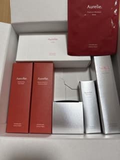 【新品未使用】Aurelie. オレリー プレミアムエイジングケア 5点セットのサムネイル