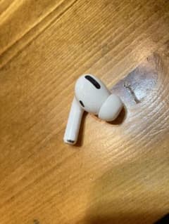 AirPods pro 左耳のみ　正規品のサムネイル