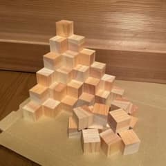国産ひのき無垢材 キューブ 積み木 工作用 70個セット3cm✖️3cm✖️3cmのサムネイル