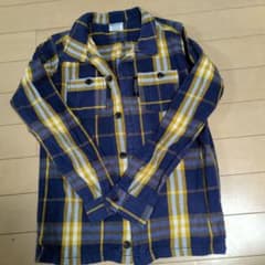 BREEZEのネイビーとイエローのチェック柄シャツ（サイズ140）のサムネイル