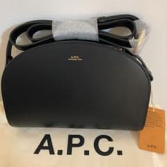 【新品 未着用】APC ハーフムーン ショルダーバッグ ブラック 保存袋タグ付きのサムネイル