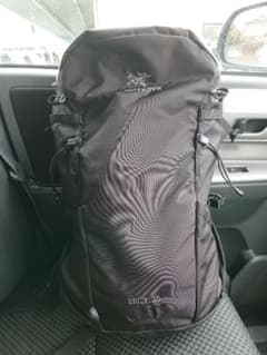 アークテリクスARC'TERYX BRIZE25のサムネイル