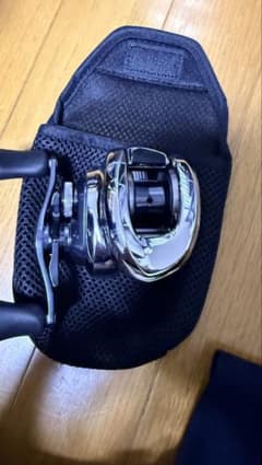シマノ 16 アンタレス RIGHT 右ハンドル 6.2:1 美品 箱・ケース シマノ 16 アンタレス RIGHT 右ハンドル 6.2:1 美品 箱・ケース - メルカリ