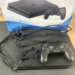 o*u様 PlayStation 4 Slim 本体とコントローラーのサムネイル