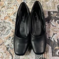 RomeoValentinoロメオバレンチノ黒パンプス　25.5cm大きいサイズのサムネイル