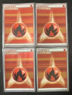 基本炎エネルギー　ストライプ　4枚セット ポケモンカード 基本炎エネルギー 4枚セット XY-P ストライプ 縞 キラ