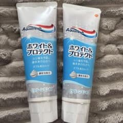Aquafresh アクアフレッシュ ホワイト&プロテクト 2本セット - メルカリ