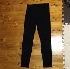 UNIQLO  レギンスパンツ 黒色のサムネイル