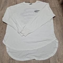 SUREVE ロゴプリント 長袖オーバーTシャツ ホワイト