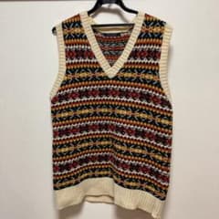 アーバンリサーチ ドアーズ　ニットベストのサムネイル