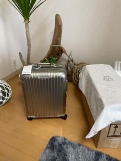 【未使用】RIMOWA オリジナルキャビンS チタニウムのサムネイル