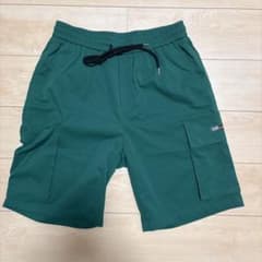 ダークグリーン カーゴショートパンツのサムネイル
