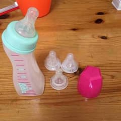 bettaの哺乳瓶のサムネイル