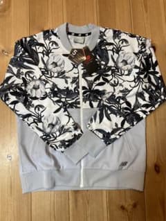 新品未使用★ニューバランス★レディース★ジャケット★Mサイズのサムネイル