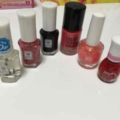 マニキュアセットのサムネイル