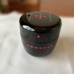 棗 漆器 黒漆塗り 幾何学文様 共箱　茶道具 棗 漆器 黒漆塗り 幾何学文様 共箱 茶道具 - メルカリ