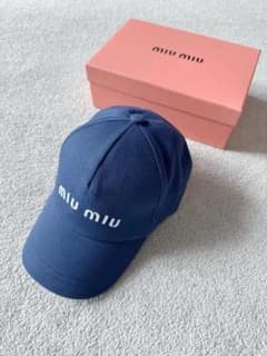 miu miu ロゴ刺繍キャップ ネイビー 純正箱付きのサムネイル