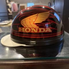 HONDA 半帽ヘルメット 黒/赤 ウィングロゴ HONDA 半帽ヘルメット 黒/赤 - メルカリ