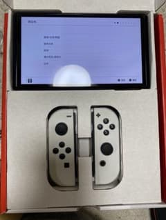 Nintendo Switch 有機ELモデル ホワイトのサムネイル