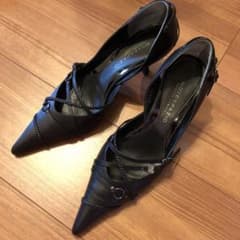 パンプス 黒 ブラックのサムネイル