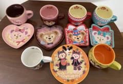 ダッフィーとシェリーメイスーベニアカップとお皿のセットのサムネイル