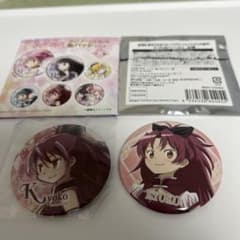 劇場版 魔法少女まどか☆マギカ 缶バッジ 佐倉杏子 - メルカリ