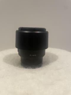 Sony FE 85mm F1.8 単焦点レンズのサムネイル