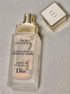 【空容器】Dior ホワイト ル プロテクター UV ルミエール シアーグローのサムネイル