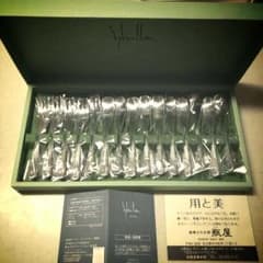 またまた値下げしました。スプーン、フォーク15点セットのサムネイル