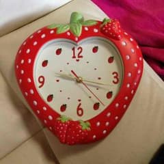 いちごちゃん 壁掛け時計のサムネイル