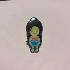 TWICE サナ　ピンバッジのサムネイル