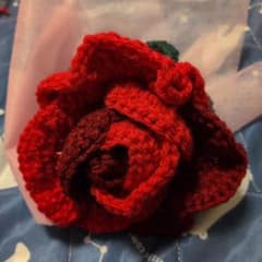 ハンドメイド かぎ針編み 薔薇 コサージュ インテリアにのサムネイル